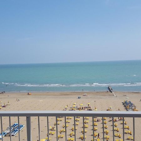 Residence Centro Commerciale - Walterigato Apartments Solo Per Famiglie Lido di Jesolo Exterior foto