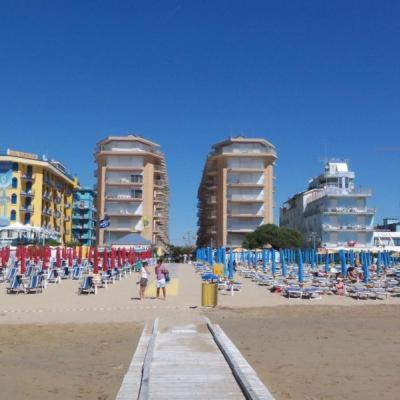 Residence Centro Commerciale - Walterigato Apartments Solo Per Famiglie Lido di Jesolo Exterior foto