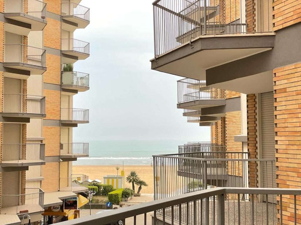 Residence Centro Commerciale - Walterigato Apartments Solo Per Famiglie Lido di Jesolo Exterior foto