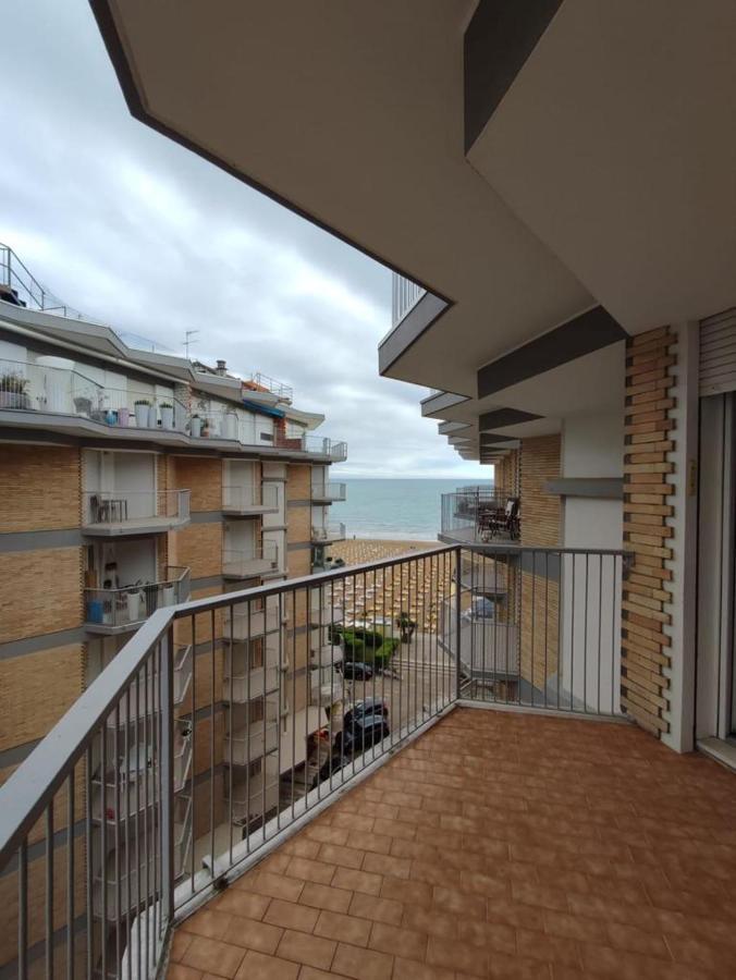 Residence Centro Commerciale - Walterigato Apartments Solo Per Famiglie Lido di Jesolo Exterior foto